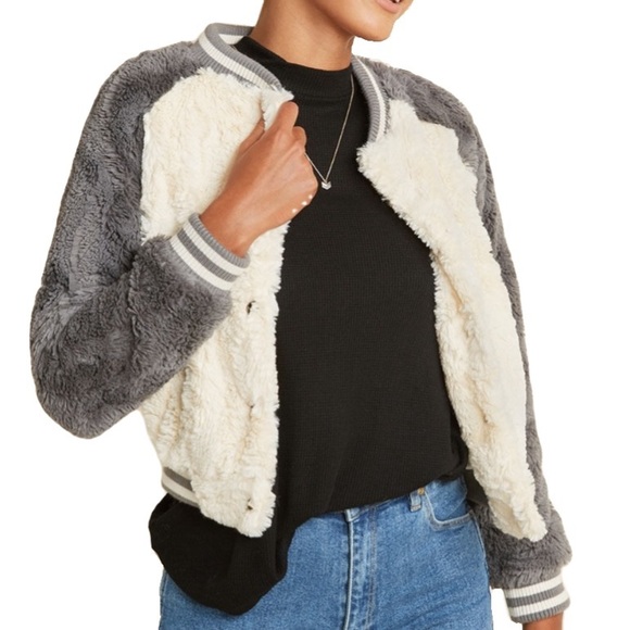 HP🤍 Jack by BB Dakota Faux Fur Bomber Jacket